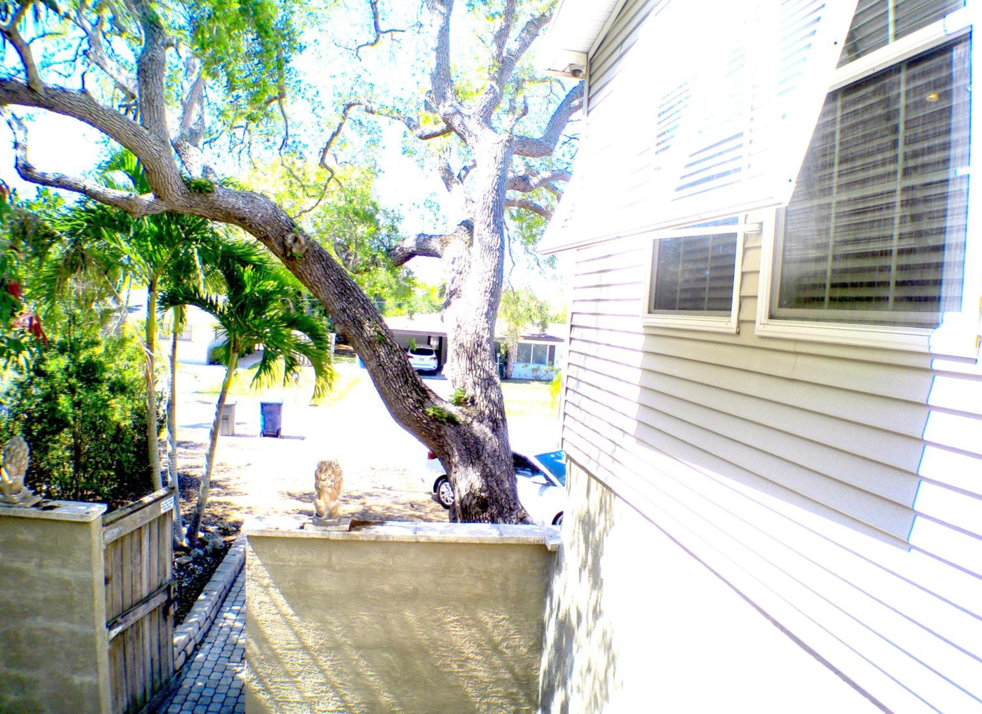 Siesta Key Waterfront Home Exterior photo