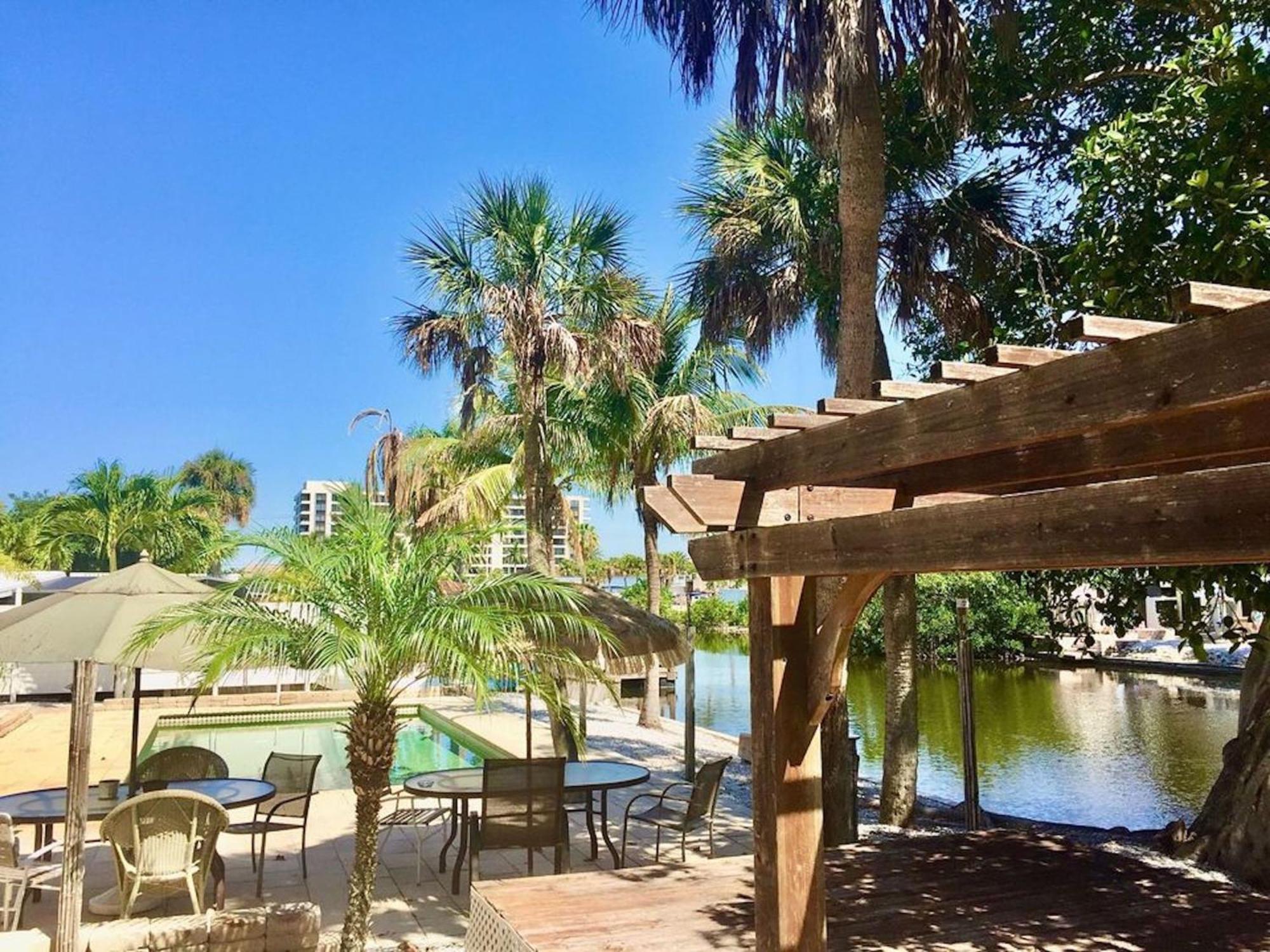 Siesta Key Waterfront Home Exterior photo