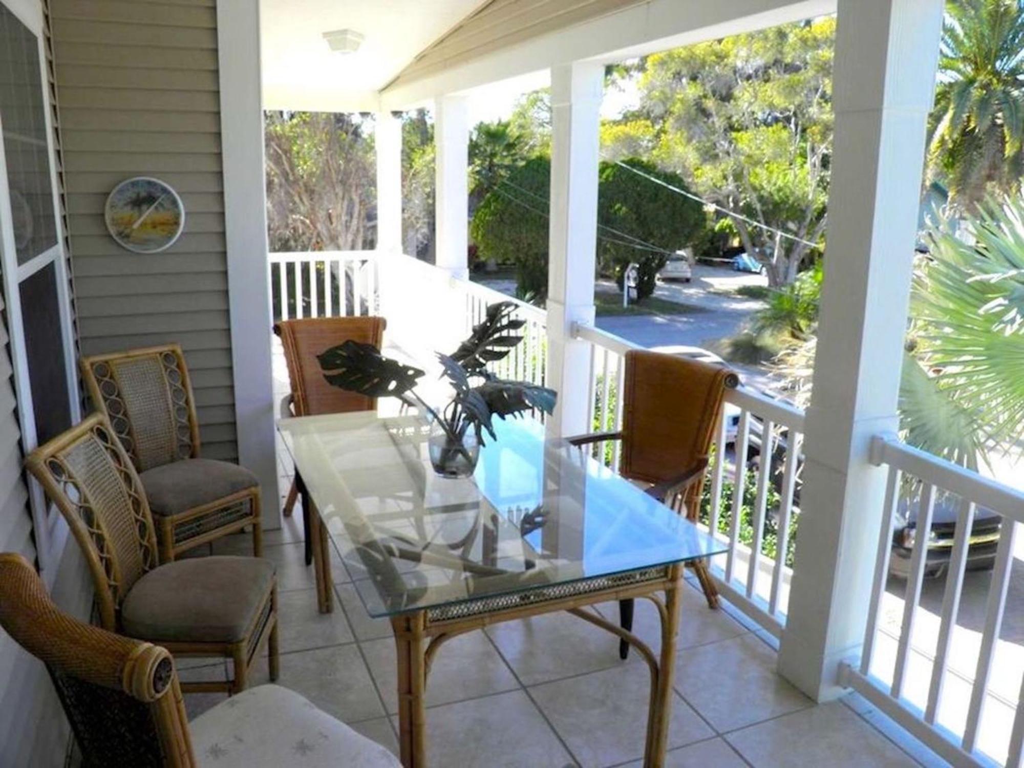 Siesta Key Waterfront Home Exterior photo